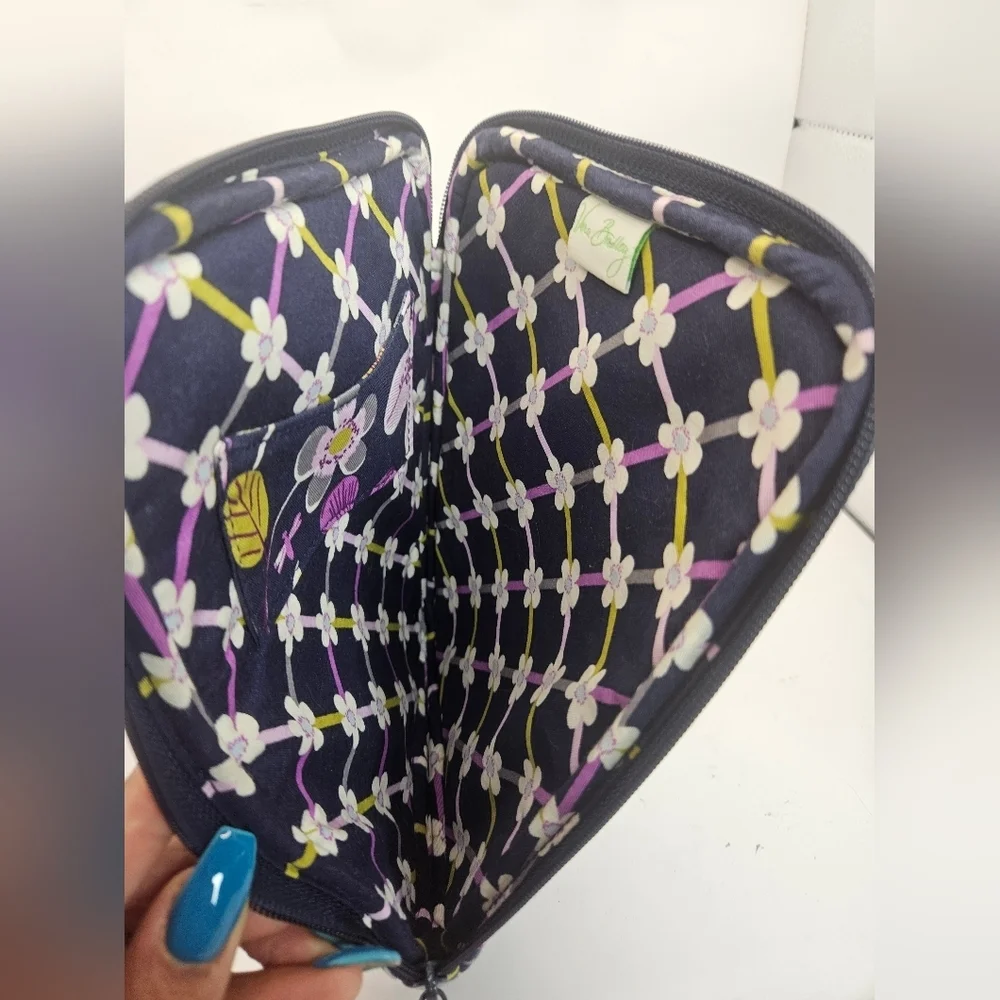 Vera Bradley Mini IPad Sleeve - Picture 2 of 3